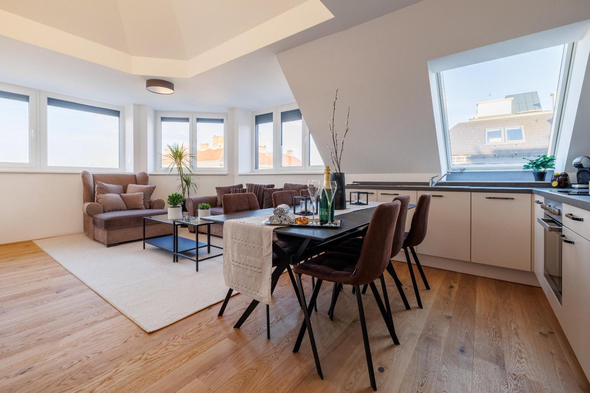 Symphony Apartments 40 - Modern Loft With Terrace And Grill In Central Location Wien Exteriör bild